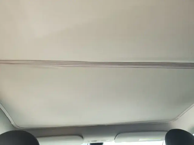 Tesla Model Y — Фото автомобиля 13