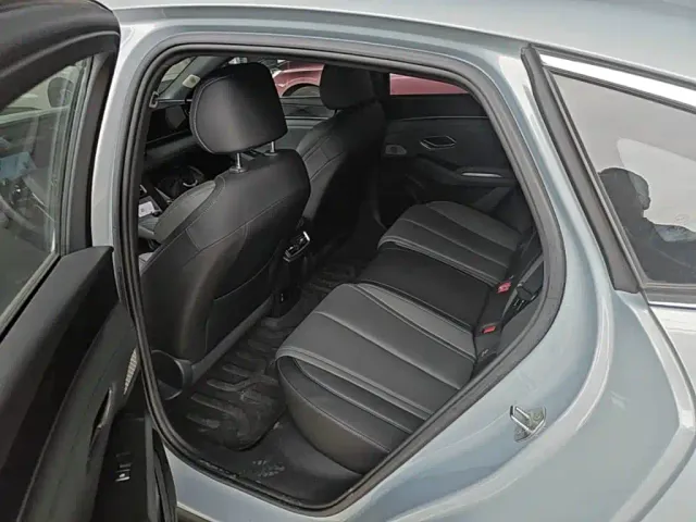 BYD Qin L — Фото автомобиля 16