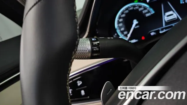 Genesis GV70 — Фото автомобиля 27