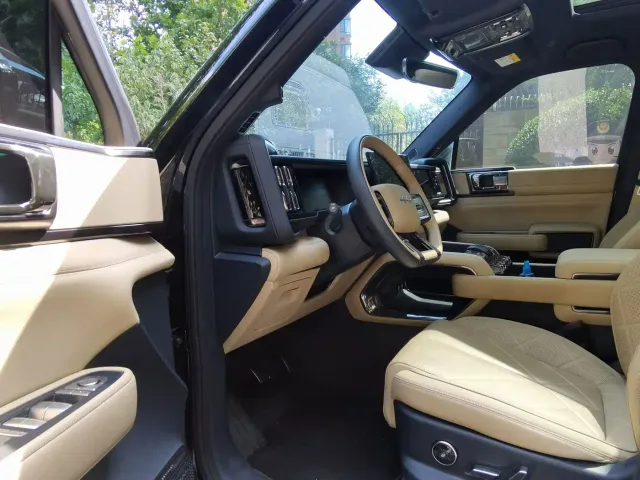 BYD FangChengBao Leopard 5 — Фото автомобиля 4