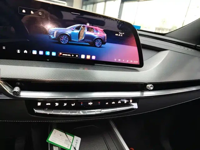 Cadillac XT5 — Фото автомобиля 12
