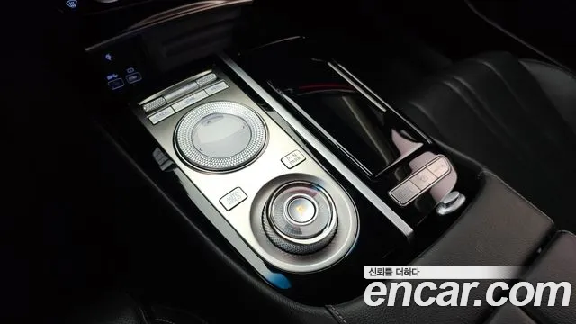Genesis G80 RG3 — Фото автомобиля 9