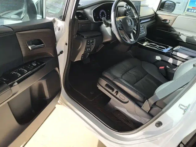 Honda Odyssey — Фото автомобиля 15