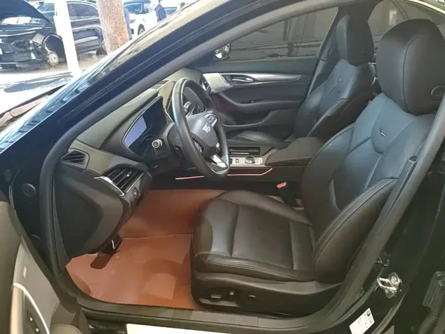 Cadillac CT5 — Фото автомобиля 14