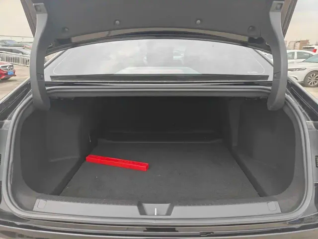 Wuling Starlight — Фото автомобиля 18