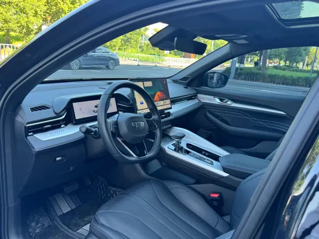 Geely Xingrui — Фото автомобиля 13