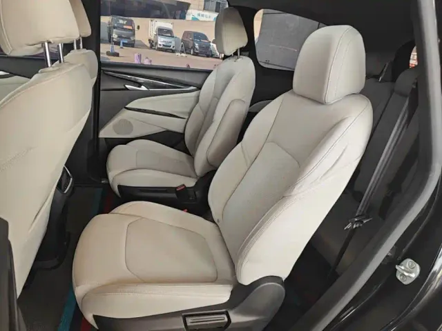 Maxus G50 — Фото автомобиля 16