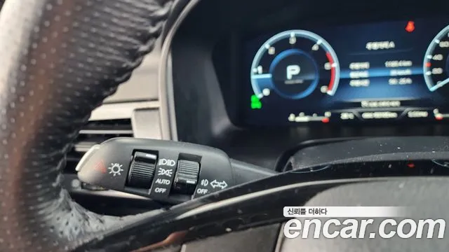KG_Mobility_Ssangyong Rexton Новый Rexton Sport Khan Дизель 2.2 2WD — Фото автомобиля 27