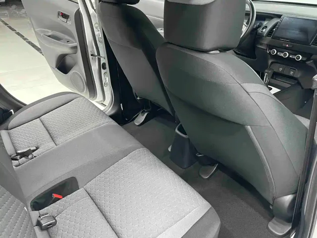 Honda Fit — Фото автомобиля 10