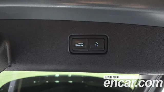 Genesis GV70 — Фото автомобиля 23