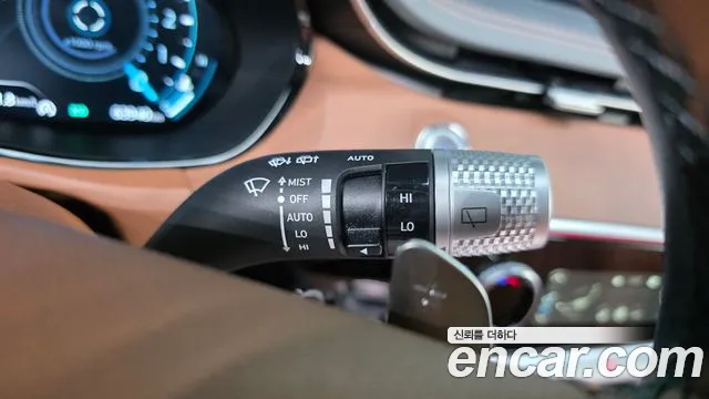 Genesis GV70 — Фото автомобиля 28