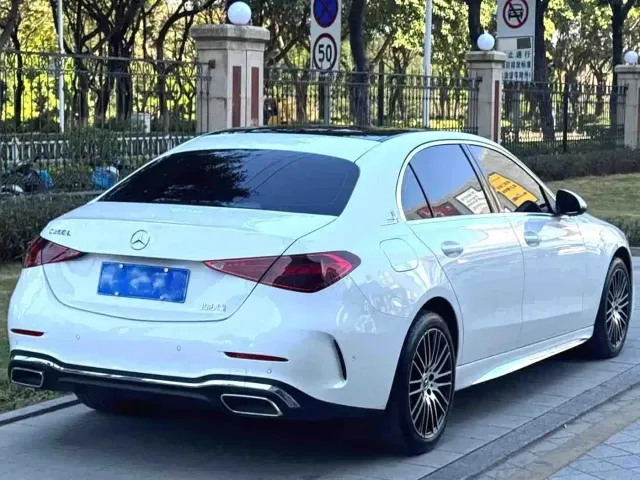 Mercedes-Benz C-Class — Фото автомобиля 4