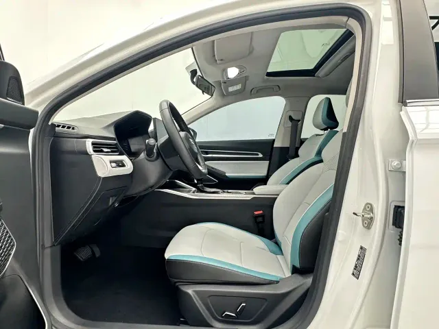 Geely Emgrand — Фото автомобиля 4