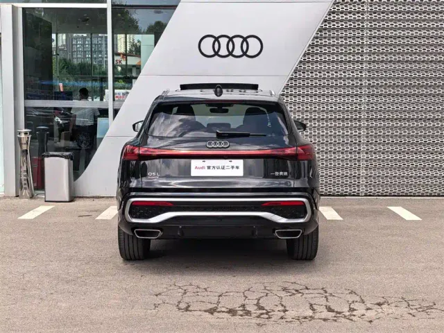 Audi Q5L — Фото автомобиля 4