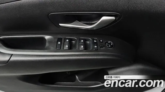 Hyundai Tucson Tucson (NX4) Бензин 1.6 турбо 2WD — Фото автомобиля 18