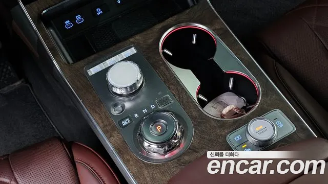 Genesis GV80 — Фото автомобиля 9