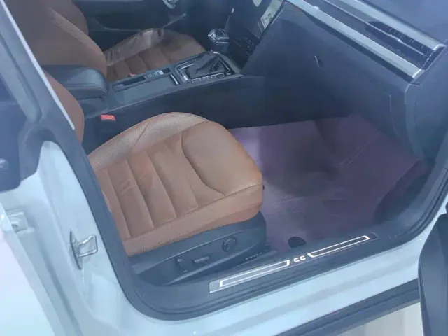 Volkswagen CC — Фото автомобиля 8