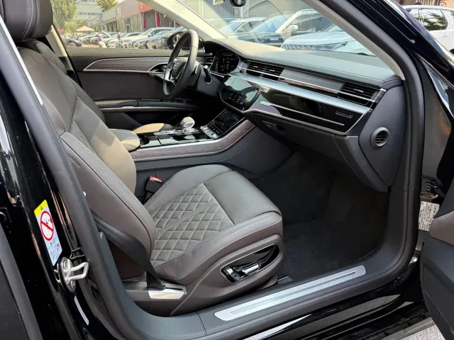 Audi A8 — Фото автомобиля 8