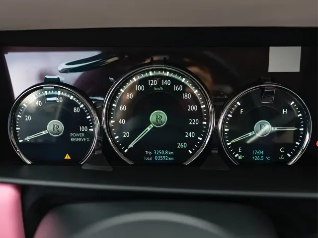Rolls-Royce Cullinan — Фото автомобиля 19