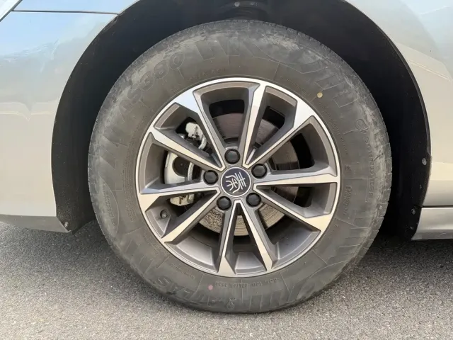 BYD Qin PLUS — Фото автомобиля 15
