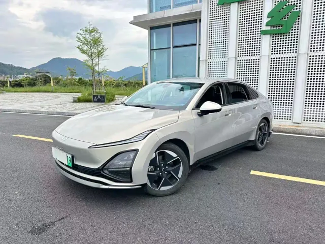 Фотография автомобиля — Wuling Starlight