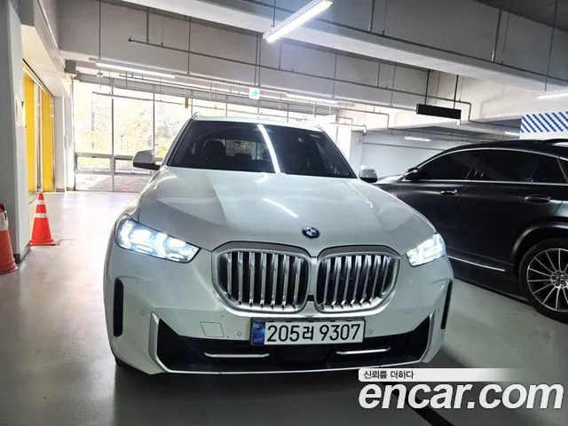 Фотография автомобиля — BMW X5 G05