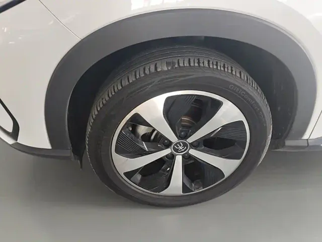 BYD Song PLUS — Фото автомобиля 22