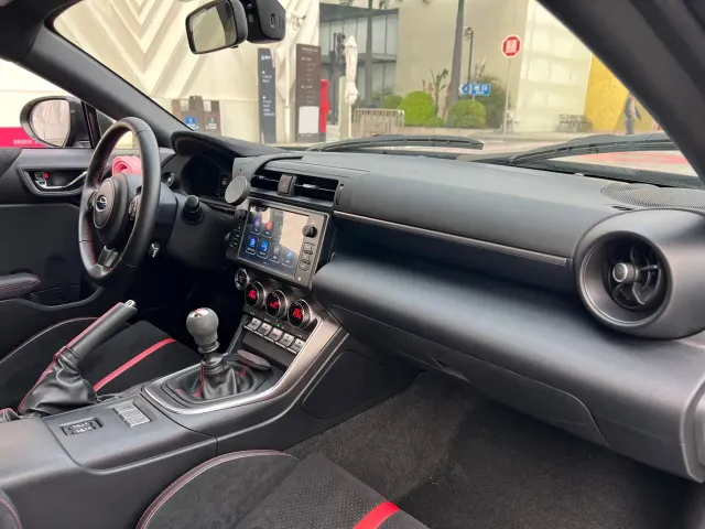 Subaru BRZ — Фото автомобиля 11