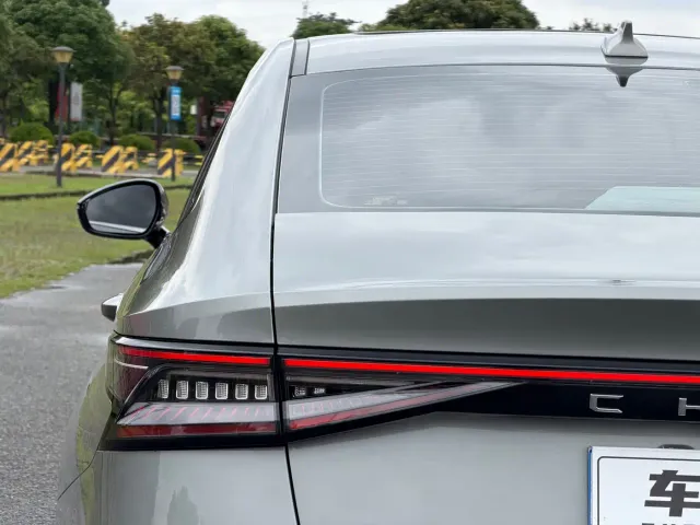 Chery Arrizo 8 — Фото автомобиля 9