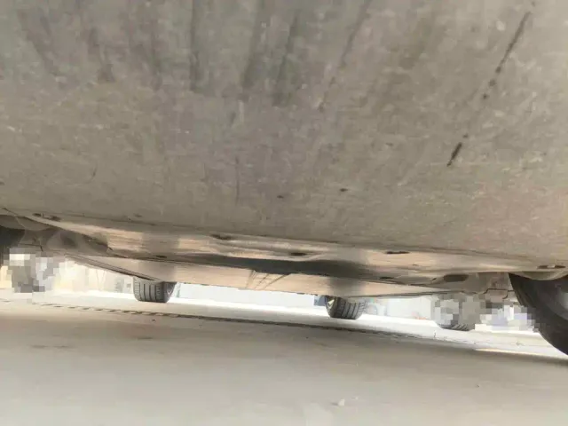 Tesla Model Y — Фото автомобиля 10