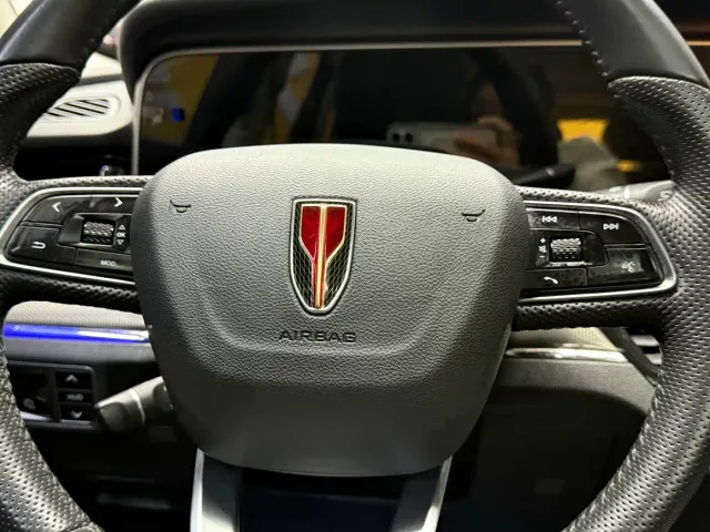 Hongqi HS5 — Фото автомобиля 18