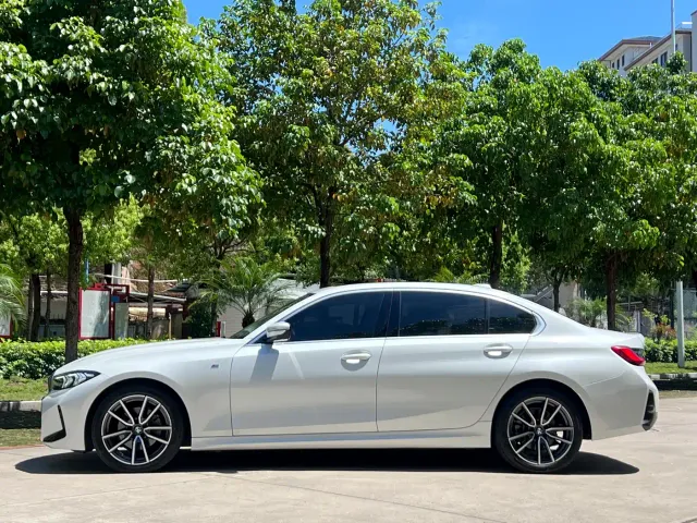 BMW 3 Series — Фото автомобиля 8