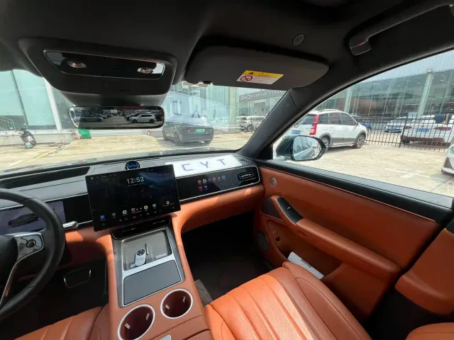 AITO Wenjie AITO M7 2026 Extended Range Ultra AWD 5-Seater — Фото автомобиля 7