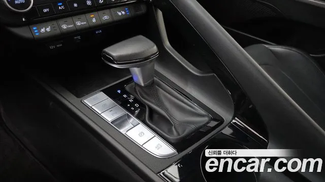 Hyundai AVANTE — Фото автомобиля 9