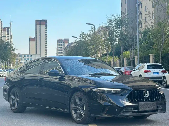 Фотография автомобиля — Honda Inspire