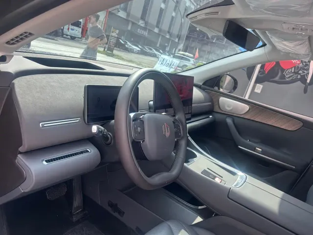Leapmotor C11 — Фото автомобиля 4