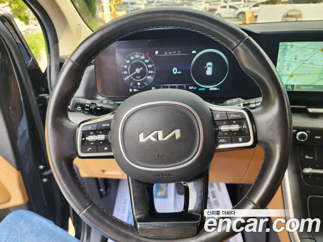 Kia Carnival Generation 4 — Фото автомобиля 11