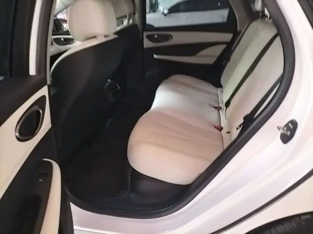 BYD Seal 05 DM-i — Фото автомобиля 12