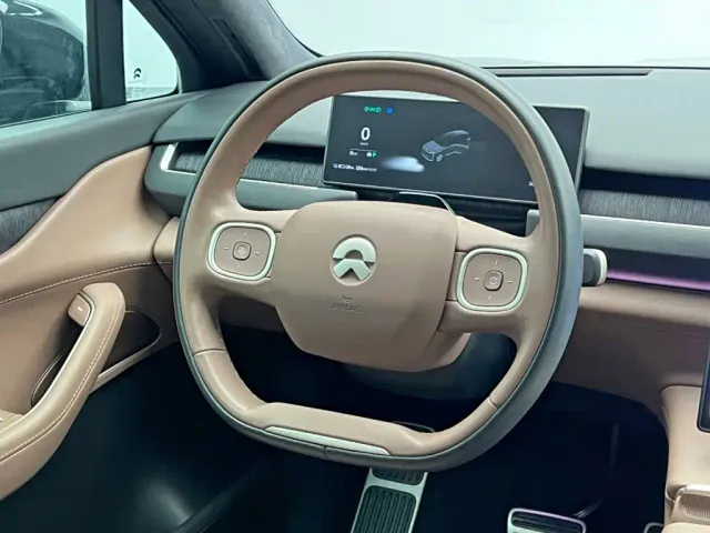 Nio ES8 — Фото автомобиля 25