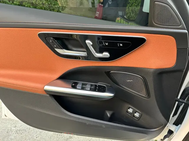 Mercedes-Benz C-Class — Фото автомобиля 10