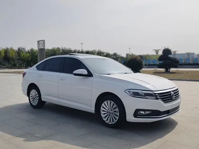 Volkswagen Lavida — Фото автомобиля 3