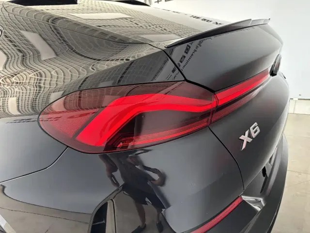 BMW X6 — Фото автомобиля 8
