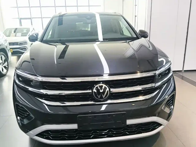 Volkswagen Talagon — Фото автомобиля 2