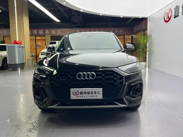 Audi Q5L — Фото автомобиля 3