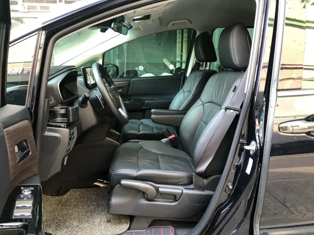 Honda Odyssey — Фото автомобиля 18