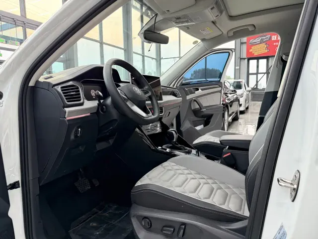 Volkswagen Tayron — Фото автомобиля 8