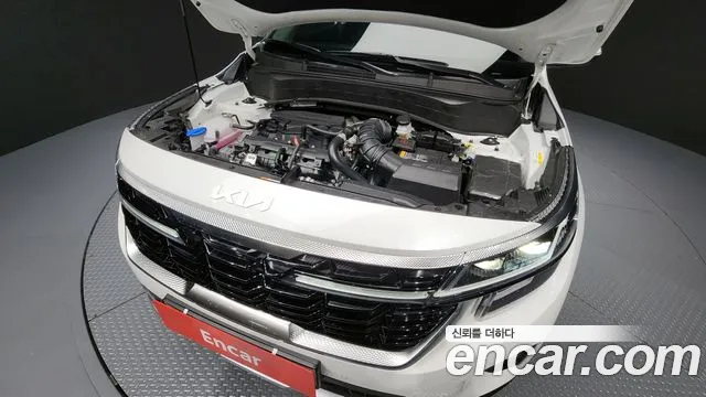 Kia Seltos Бензин 1.6 турбо 2WD — Фото автомобиля 6