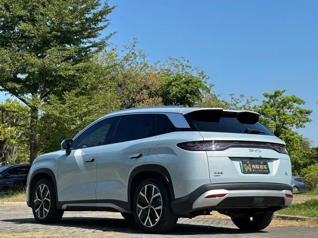 BYD Song L DM-i — Фото автомобиля 4
