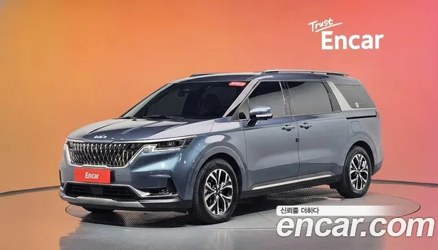 Фотография автомобиля — Kia Carnival