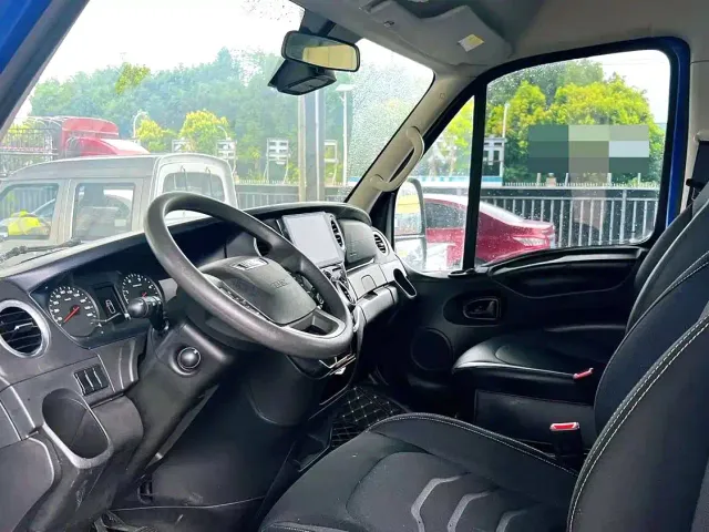Iveco Daily — Фото автомобиля 4